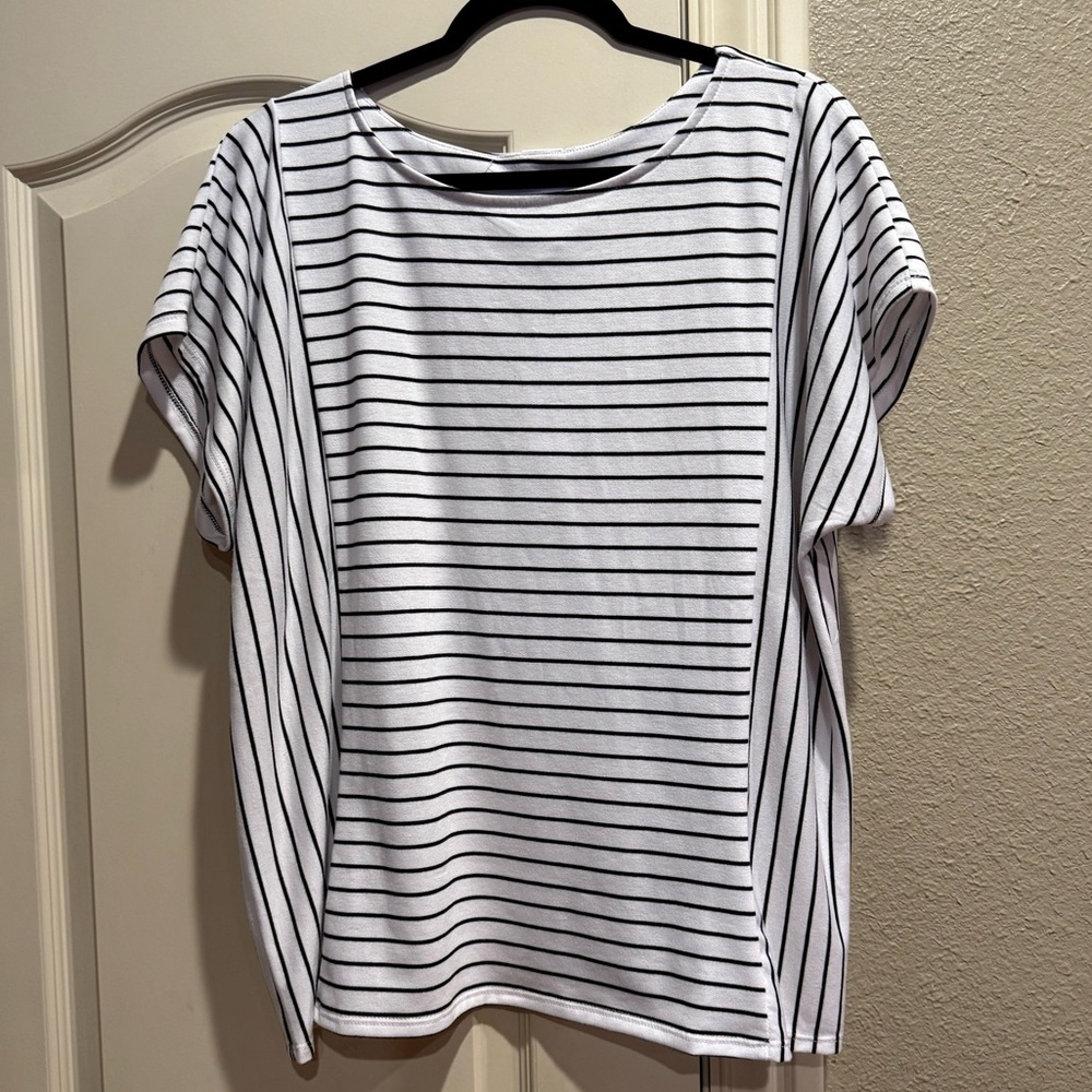 NWT NY Collection striped button down back top
